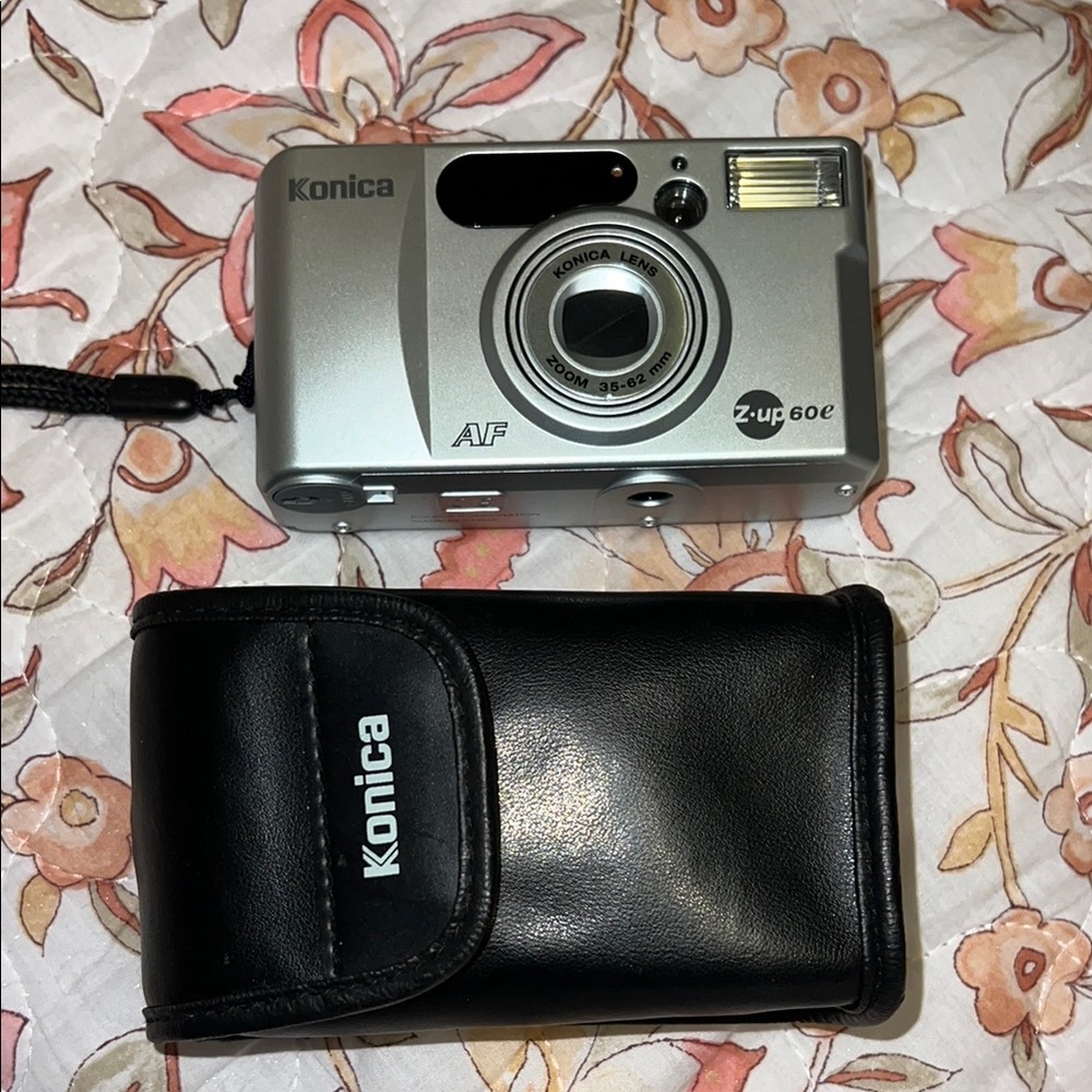 Konica Silver Film Camera with Autofocus and Built-in Flash Z-UP 60E